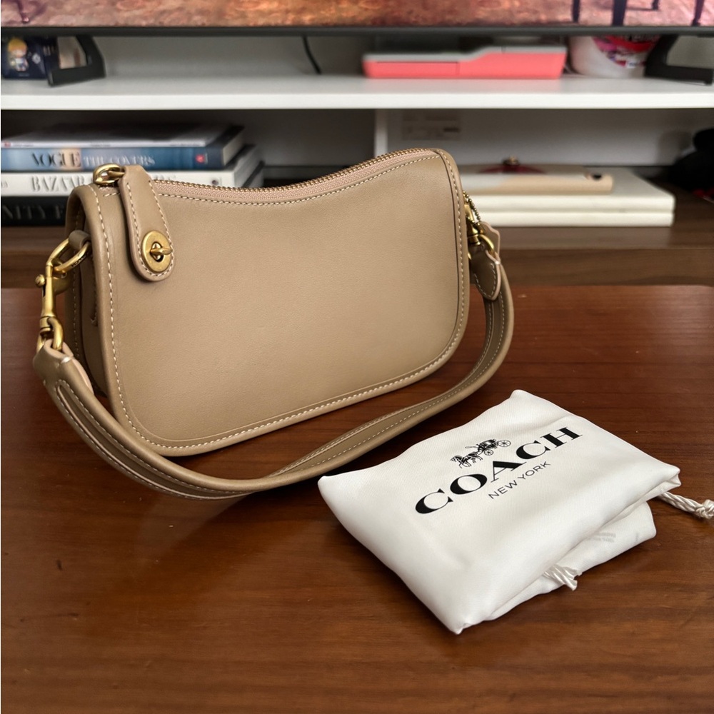 Coach Originals Swinger 20 Bag